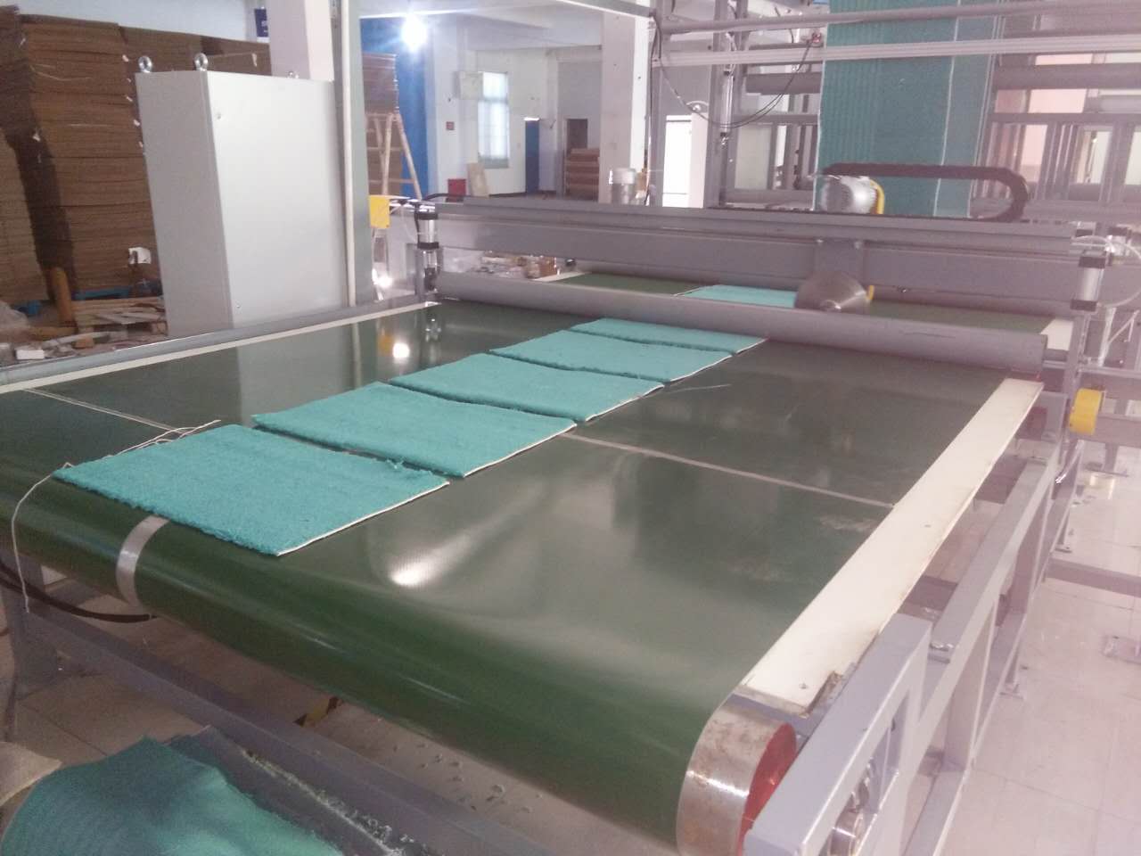 自動(dòng)橫切刀